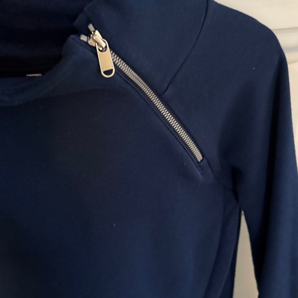 Athleta Pullover - Picture 3 of 4